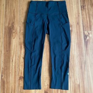 lulu lemon crop leggings